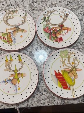 Patience Brewster Dash Away Dessert Plates